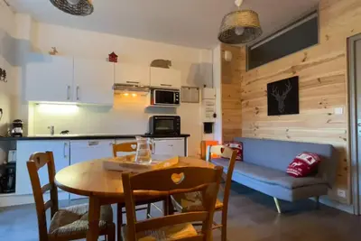 Image de Appartement T3 Avec Terrasse Vue Sur Le Sancy - Cures Ou Vacances -
