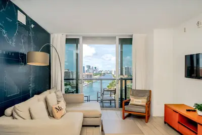 Image de BrandNew WaterFront 2br SouthExposure + 21st Floor
