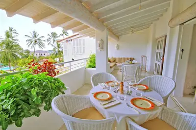 Poolside apt on beach - Glitter Bay 412 (1 bed)