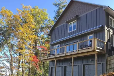 Image de Rustic Barn Theme home long range views Luxe