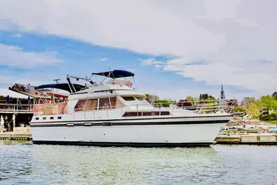 Image de Nebi, le chalet flottant sur la rivière Damariscotta