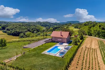 Image de Belle maison à Novi Marof avec sauna