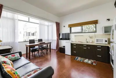 Image de Smolenskin St Près de la plage Quartier calme 2 chambres
