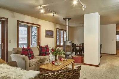 Image de Jhrl - Teewinot Condo, Ă quelques pas de l'ascenseur de Moose Creek