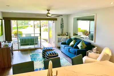 Image de Le paradis vous attend dans ce magnifique condo inférieur d'une chambre à Hale Kamaole