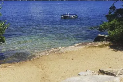Image de Mark Island Oasis on Lake Winnipesaukee - Boat Required