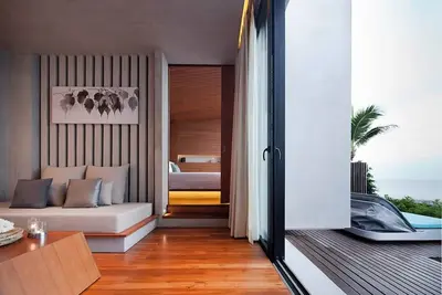 Image de Villa Ultra Spacieuse en Bord de Mer avec Grande Piscine