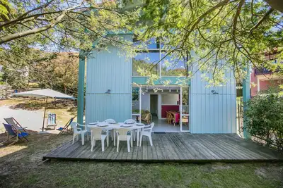 Image de 200m de la plage, Maison au calme avec jardin et terrasse plage Ă pied!