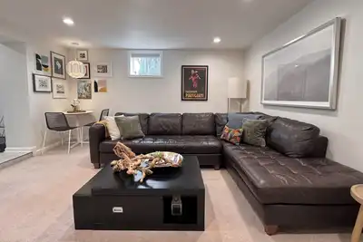 Image de Appartement 1br Proche Metro Spacieux PRIVÉ Et Moderne