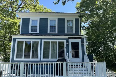 Image de Classic New England Home Close to Short Sands