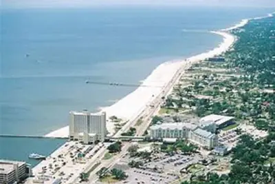 Image de Retraite côtière - à la frontière de Long Beach \/ Pass Christian, le meilleur emplacement!