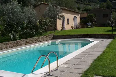 Image de Villa: Wonderful position panoramique, distance de marche de Cortona, favorables Ă la famille