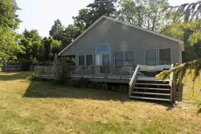Image de Cottage familial surplombant le lac Michigan