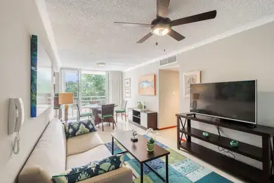 Image de Condo très bien situé au centre-ville de Jacó, avec piscine partagée et entrée privée!