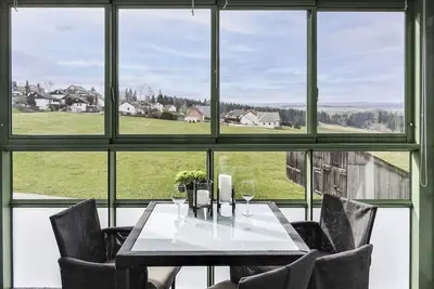 Image de Joli appartement pour 3 personnes avec piscine, Wifi, Tv, balcon et parking