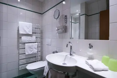 Image de Chambre double avec douche ou Salle de bain, Wc - Brandstätter, restaurant de l'hôtel