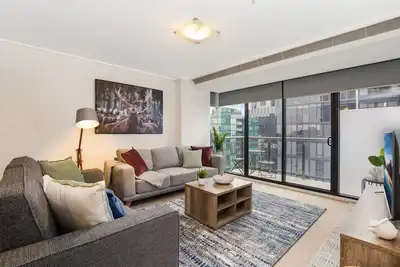 Image de Appartement 2 Chambres de Luxe avec Vue sur la Rivière Près du Casino