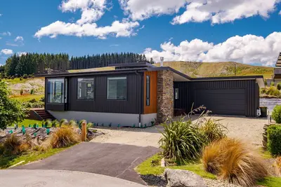 Image de Karearea Views - Maison de vacances Wanaka