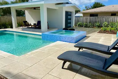 Image de Beachside peninsula pvt house, Pool/Hot Tub, Steps to Beach, Quiet, Allergy-free