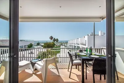 Image de Appartement élégant avec une vue imprenable sur la Ria Formosa et la mer à Fuseta.