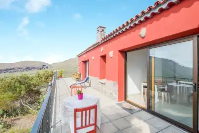 Image de \"Casa Aloe\" avec vue sur les montagnes, Wi-Fi, balcon, terrasse, jardin et piscine.