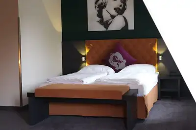 Image de Chambre double standard, non remboursable - Hotel Villa Carlton