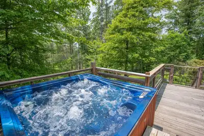 Image de Nouvelle inscription - Chalet en bois rond confortable - Foyer au bois - Près de Wj