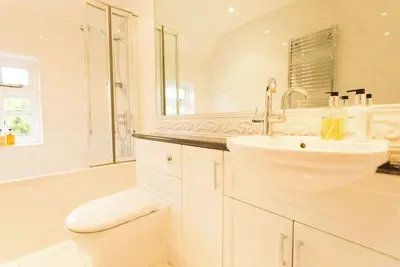 Image de Meadow Cottage a pretty, Secluded 4 bedroom house.