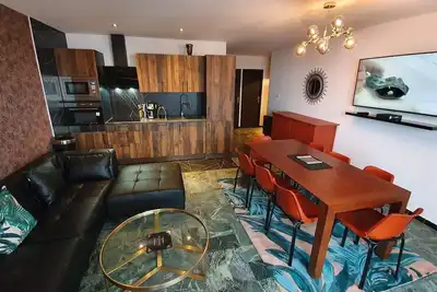 Image de Appt Luxe Centre 6 min Des Pistes 3 Ch 3 Ecrans Tv Wifi Gratuite Plein Sud.