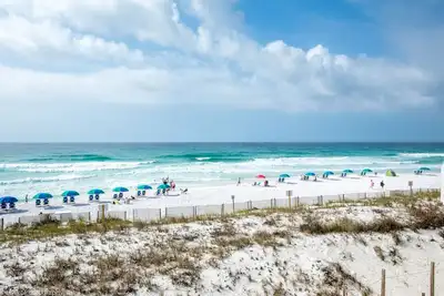 Image de Stay  on the beach! Book today. . Spring Discount 199nt 3 nt min