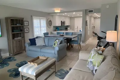Image de Condo près de la plage! ! ! Tout juste rénové