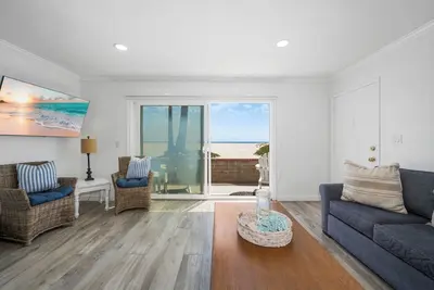 Image de Patio en bord de mer sur la promenade - Nouveau remodelage