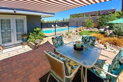 Image de Nouveau! Efficace Lake Havasu Apt. Avec piscine privée!