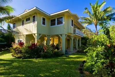 Image de 50 étapes pour le meilleur plage privée de North Shore! Appel à petit rabais de groupe.
