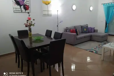 Image de Moderne et couzi, dans un quartier calme, 2 chambres / salle de bain, à 10m d'Olhos Agua e Falesia