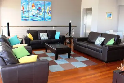 Image de Maison de ville contemporaine élégante