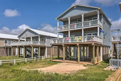 Image de Nouveau! Oceanfront Retreat - Étapes pour Surfside Beach!