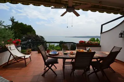 Image de La terrasse sur le lac - Villa Claudia