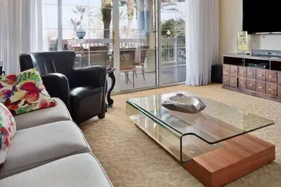 Image de Condo classique | Condo Réunion avec grand balcon et belle vue