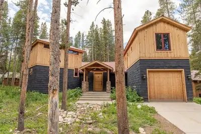 Image de Spring Haven Gorgeous and Serene Cabin in the Woods Pets Welcome