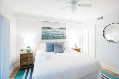 Image de Appartement côtier chic sur Forysth Park avec parking par Lucky Savannah