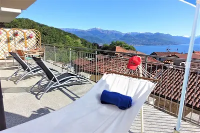 Image de Nouvel appartement lumineux et ensoleillé avec grande terrasse, vue panoramique et Wi-Fi gratuit