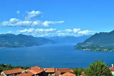 Image de Nouvel appartement lumineux et ensoleillé avec grande terrasse, vue panoramique et Wi-Fi gratuit