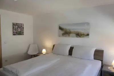 Image de Appartement de 70 m² récemment rénové au 2ème Étage dans un emplacement central