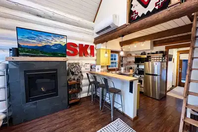 Image de Black Bear Cabin # 3 2 Br 2 cabine de bain - peut accueillir jusqu'à 6