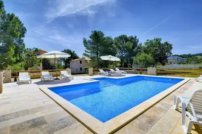 Image de Bel appartement à 500 mètres de la plage avec piscine