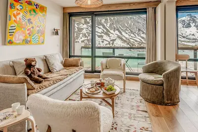 Image de 2 pièces avec studio voisin pour 6 pers, balcon sud, option WiFi, parking, non-fumeur