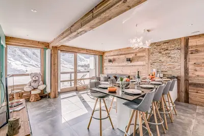 Image de Appartement rénové 3* 6 pers, vue glacier, services hôteliers inclus, 2 suites