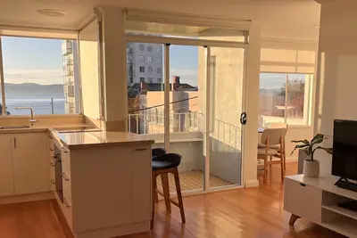 Image de Django’s by Salamanca - Appartement avec balcon et vue sur la mer