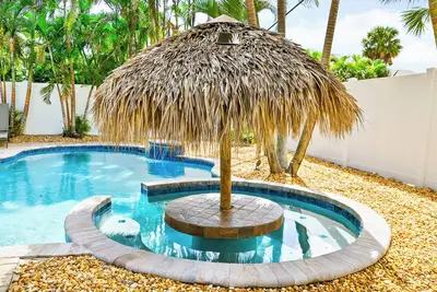 Image de Coco Cabana Belle piscine privée à quelques pâtés de maisons de la plage